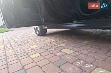 Внедорожник / Кроссовер Nissan Juke 2011 в 