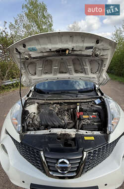 Позашляховик / Кросовер Nissan Juke 2014 в 