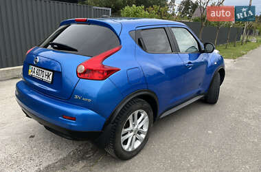 Позашляховик / Кросовер Nissan Juke 2010 в 