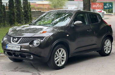 Внедорожник / Кроссовер Nissan Juke 2012 в 