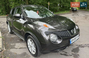Внедорожник / Кроссовер Nissan Juke 2012 в 