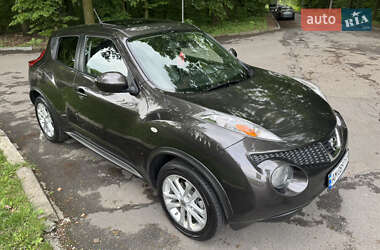 Внедорожник / Кроссовер Nissan Juke 2012 в 