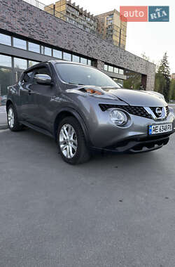 Внедорожник / Кроссовер Nissan Juke 2015 в 