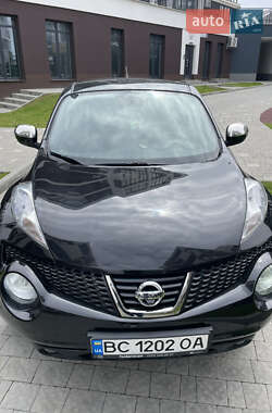 Внедорожник / Кроссовер Nissan Juke 2013 в 