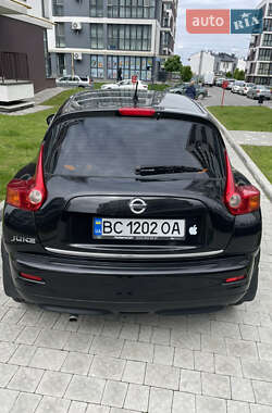 Внедорожник / Кроссовер Nissan Juke 2013 в 