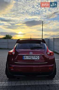 Позашляховик / Кросовер Nissan Juke 2012 в 
