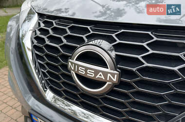 Позашляховик / Кросовер Nissan Juke 2022 в 