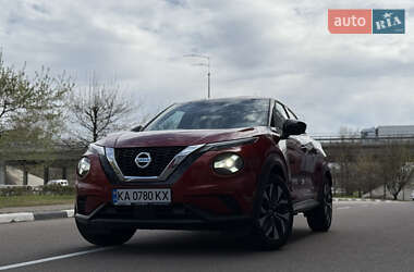 Внедорожник / Кроссовер Nissan Juke 2022 в 