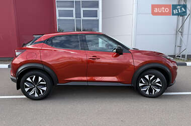 Внедорожник / Кроссовер Nissan Juke 2022 в 