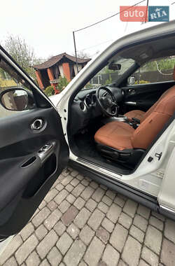 Позашляховик / Кросовер Nissan Juke 2012 в 