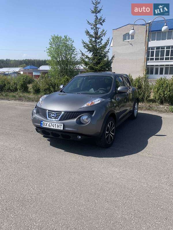 Внедорожник / Кроссовер Nissan Juke 2012 в Хмельницком