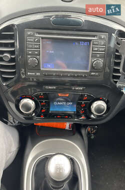 Позашляховик / Кросовер Nissan Juke 2010 в 