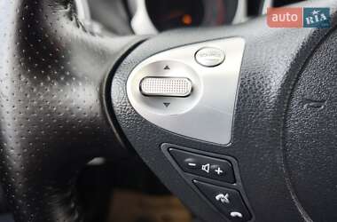 Внедорожник / Кроссовер Nissan Juke 2012 в 