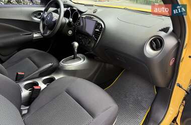 Позашляховик / Кросовер Nissan Juke 2014 в 
