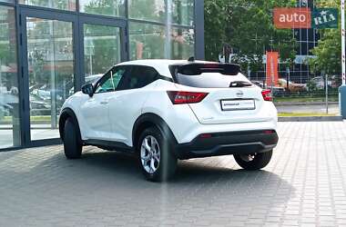 Позашляховик / Кросовер Nissan Juke 2021 в 