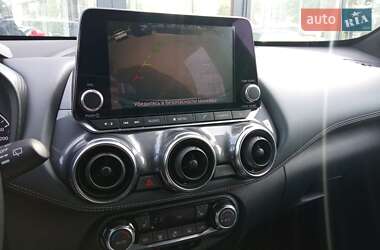 Позашляховик / Кросовер Nissan Juke 2021 в 