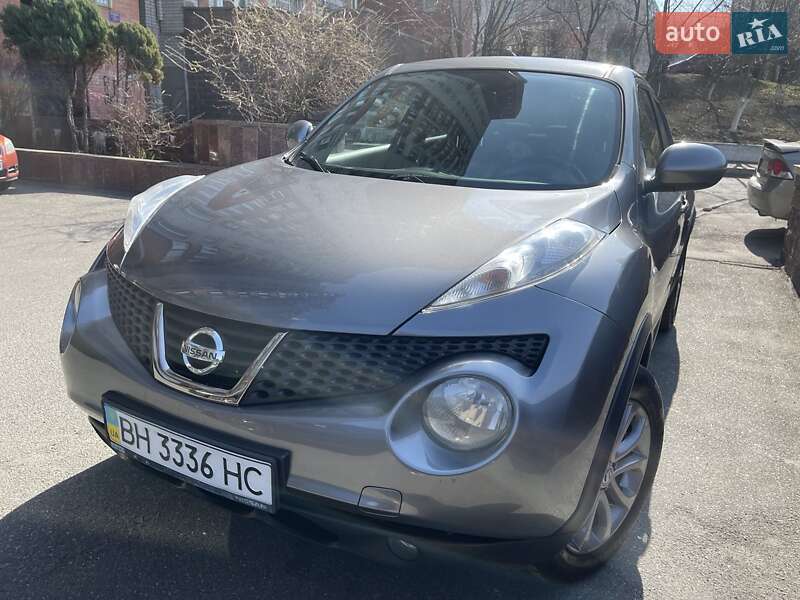 Позашляховик / Кросовер Nissan Juke 2014 в 