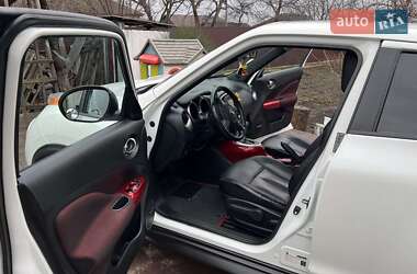 Позашляховик / Кросовер Nissan Juke 2013 в 