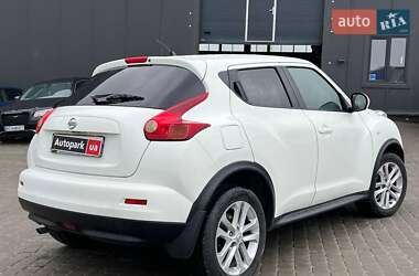 Позашляховик / Кросовер Nissan Juke 2012 в 