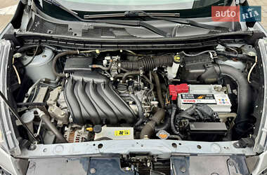 Внедорожник / Кроссовер Nissan Juke 2014 в 