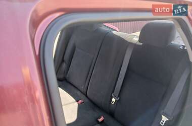 Позашляховик / Кросовер Nissan Juke 2010 в 