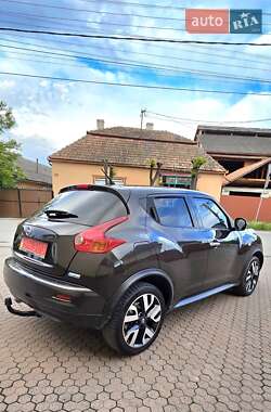 Внедорожник / Кроссовер Nissan Juke 2012 в 