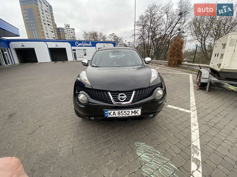 Внедорожник / Кроссовер Nissan Juke 2012 в 