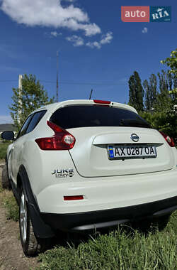 Внедорожник / Кроссовер Nissan Juke 2011 в 