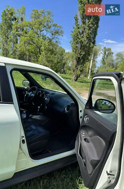 Внедорожник / Кроссовер Nissan Juke 2011 в 