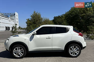 Внедорожник / Кроссовер Nissan Juke 2013 в 
