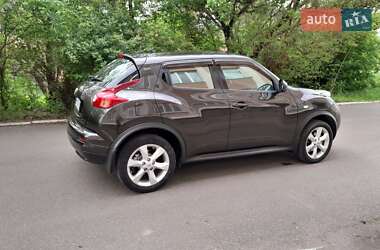 Позашляховик / Кросовер Nissan Juke 2011 в 