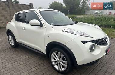 Позашляховик / Кросовер Nissan Juke 2010 в 
