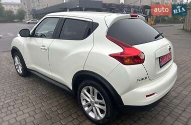 Позашляховик / Кросовер Nissan Juke 2010 в 