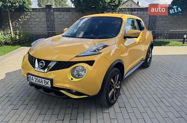 Внедорожник / Кроссовер Nissan Juke 2017 в 