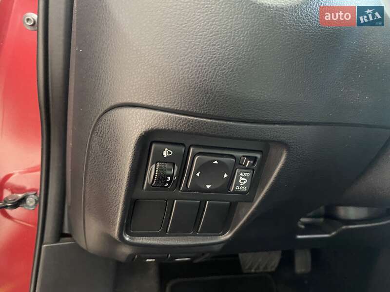 Внедорожник / Кроссовер Nissan Juke 2015 в Одессе