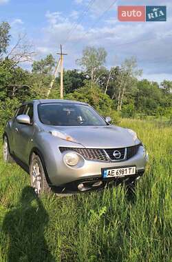 Внедорожник / Кроссовер Nissan Juke 2010 в 