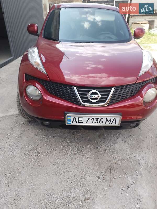 Внедорожник / Кроссовер Nissan Juke 2011 в 