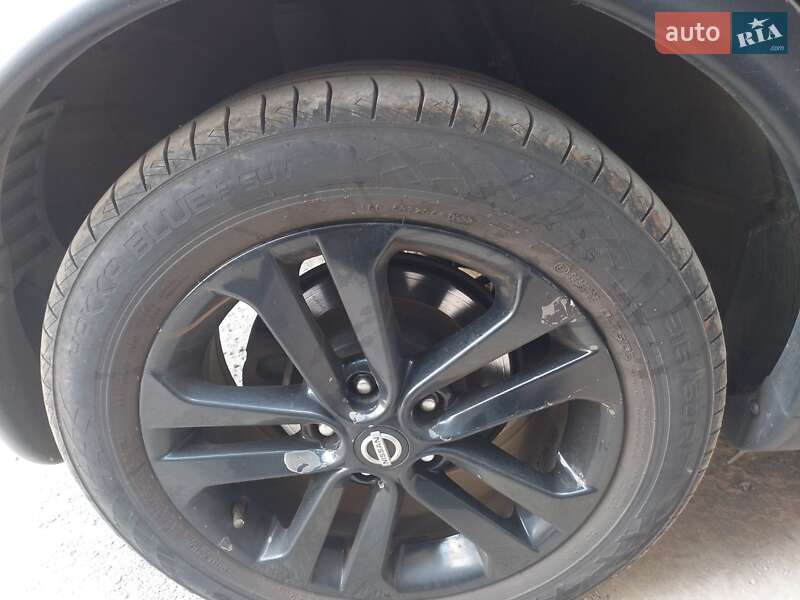 Позашляховик / Кросовер Nissan Juke 2011 в Дніпрі