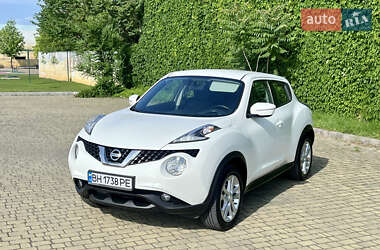Внедорожник / Кроссовер Nissan Juke 2017 в 