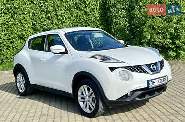 Внедорожник / Кроссовер Nissan Juke 2017 в 