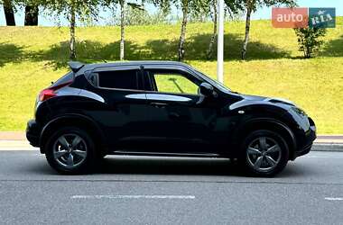 Позашляховик / Кросовер Nissan Juke 2011 в 