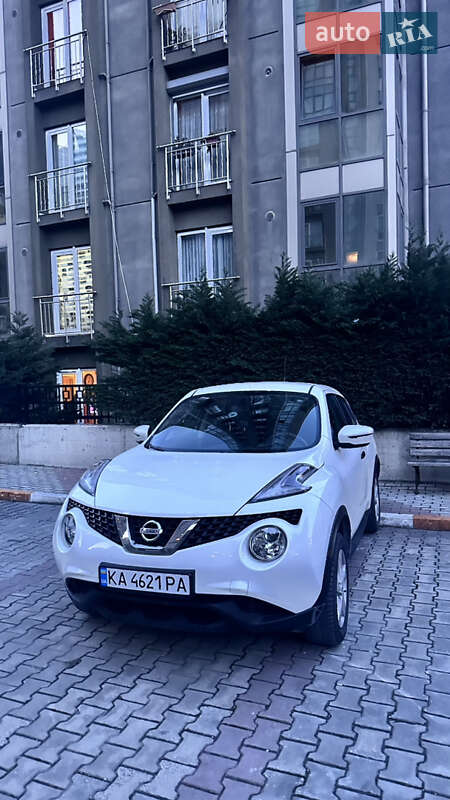 Внедорожник / Кроссовер Nissan Juke 2019 в 