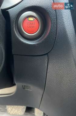 Позашляховик / Кросовер Nissan Juke 2012 в Києві