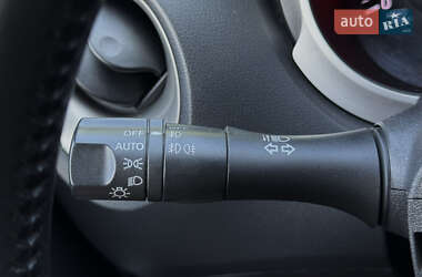 Внедорожник / Кроссовер Nissan Juke 2012 в 