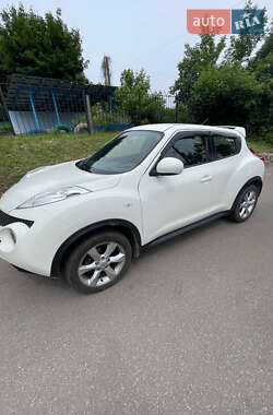 Внедорожник / Кроссовер Nissan Juke 2013 в Обухове