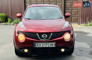 Внедорожник / Кроссовер Nissan Juke 2012 в 