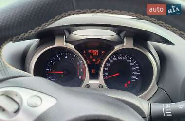 Внедорожник / Кроссовер Nissan Juke 2012 в 