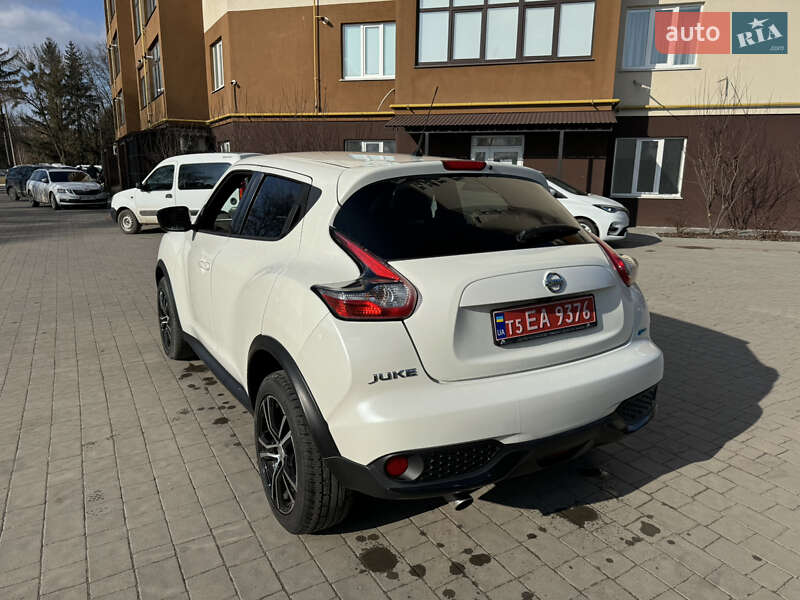Позашляховик / Кросовер Nissan Juke 2015 в Дубні