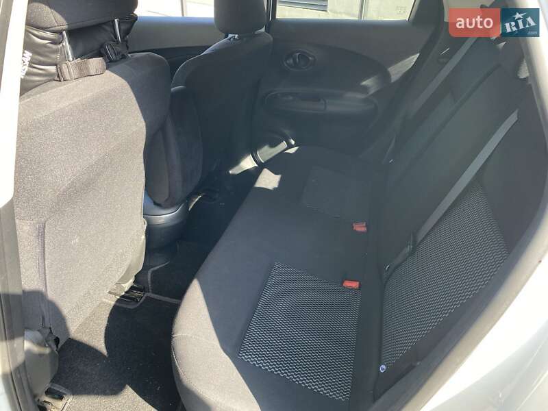 Внедорожник / Кроссовер Nissan Juke 2017 в Киеве фото 10 Внедорожник / Кроссовер Nissan Juke 2017 в Киеве