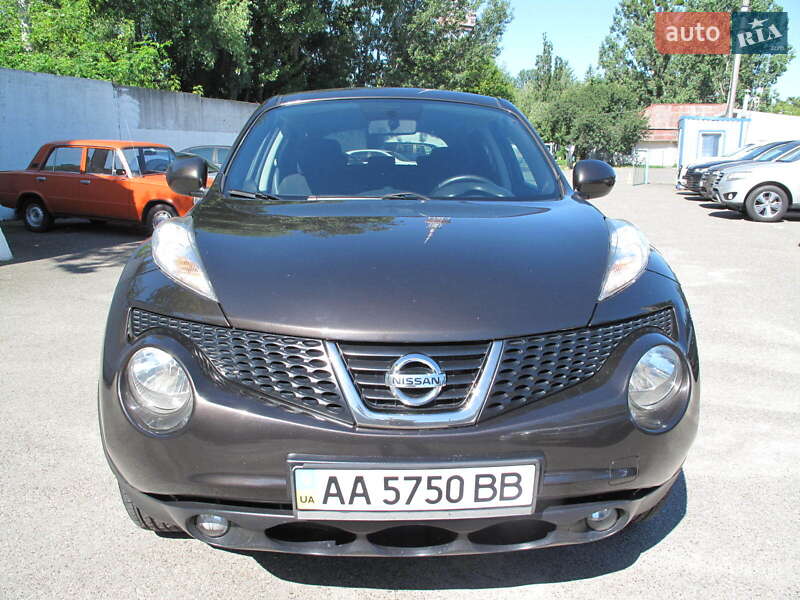 Внедорожник / Кроссовер Nissan Juke 2011 в Киеве